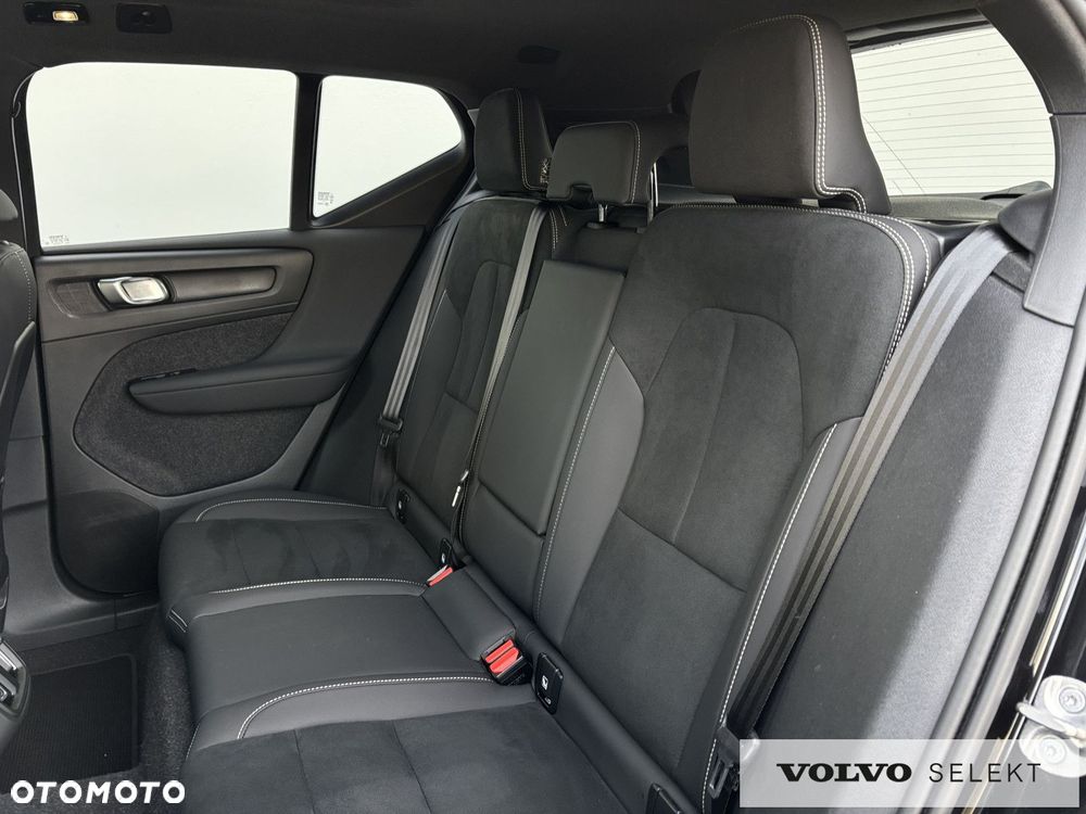 Volvo XC 40 - 22