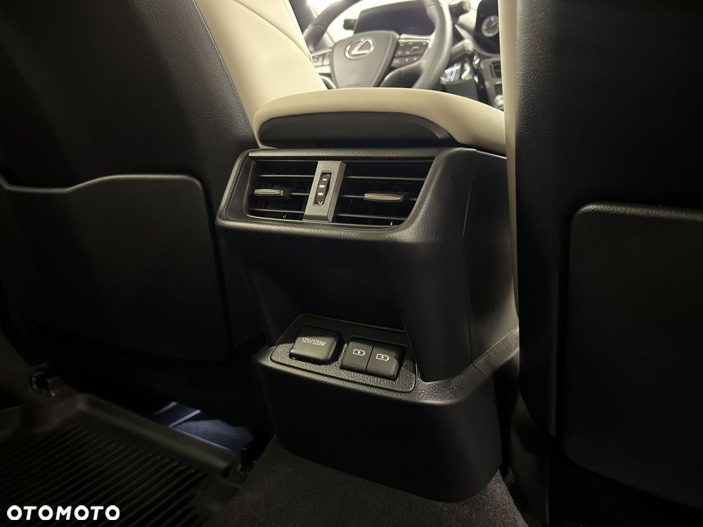 Lexus ES 300h Business Edition - 14
