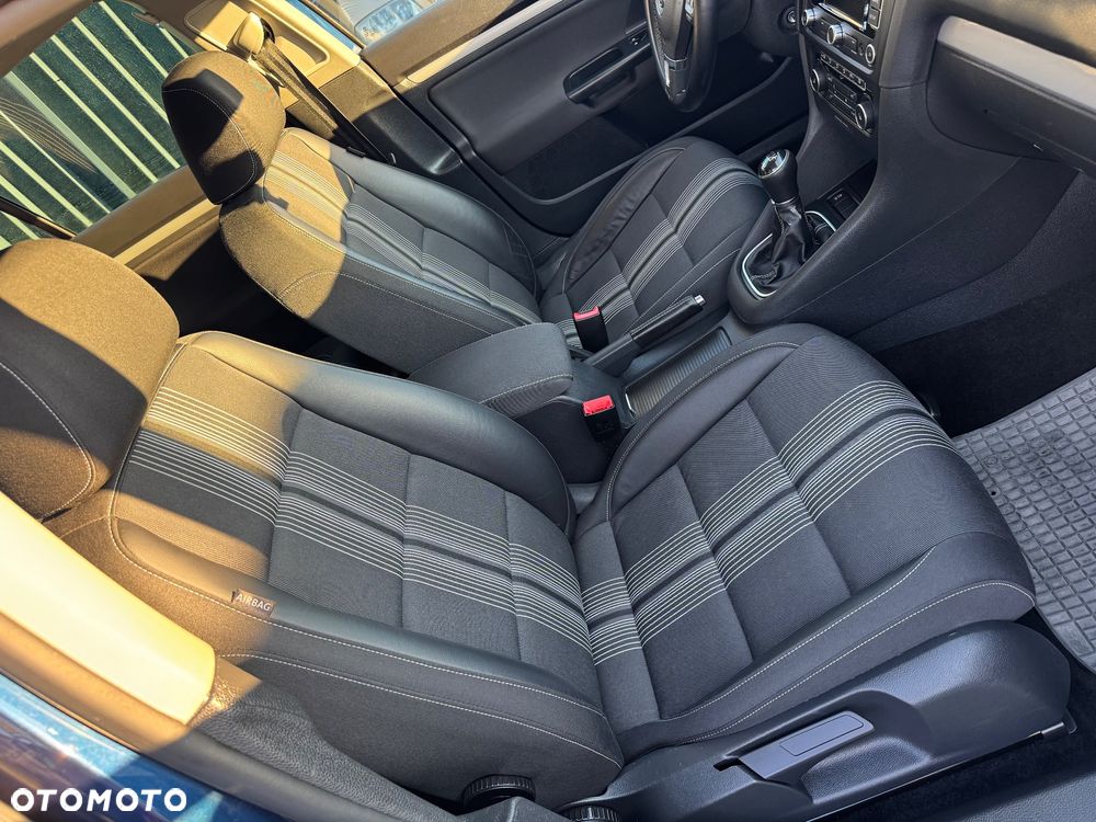 Volkswagen Golf 1.6 TDI DPF MATCH - 13