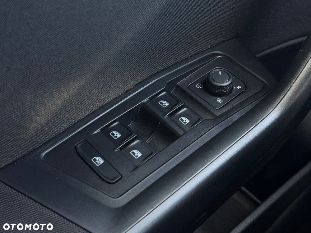 Volkswagen T-Roc - 30