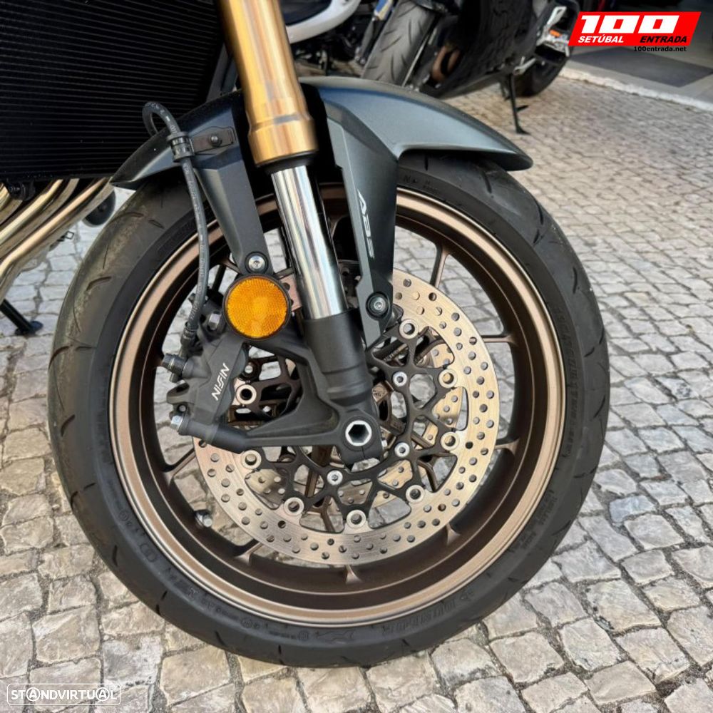 Honda CB 650 RA - 25