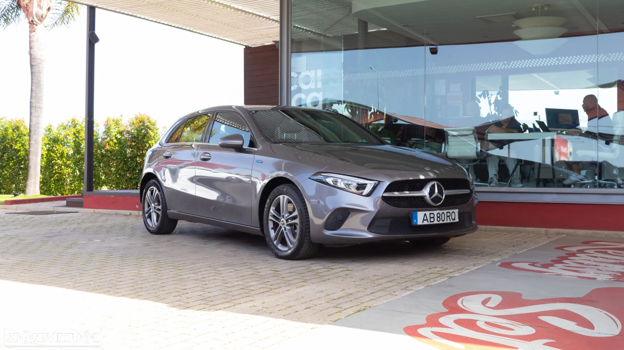 Mercedes-Benz A 250 e Style Plus - 2