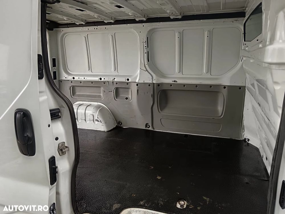 Renault Trafic - 7