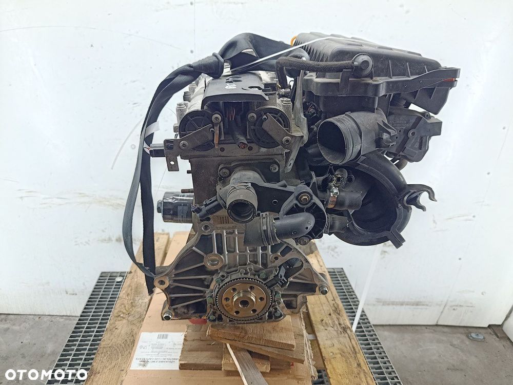 SILNIK VW GOLF VI CBB 1.4 16V - 2