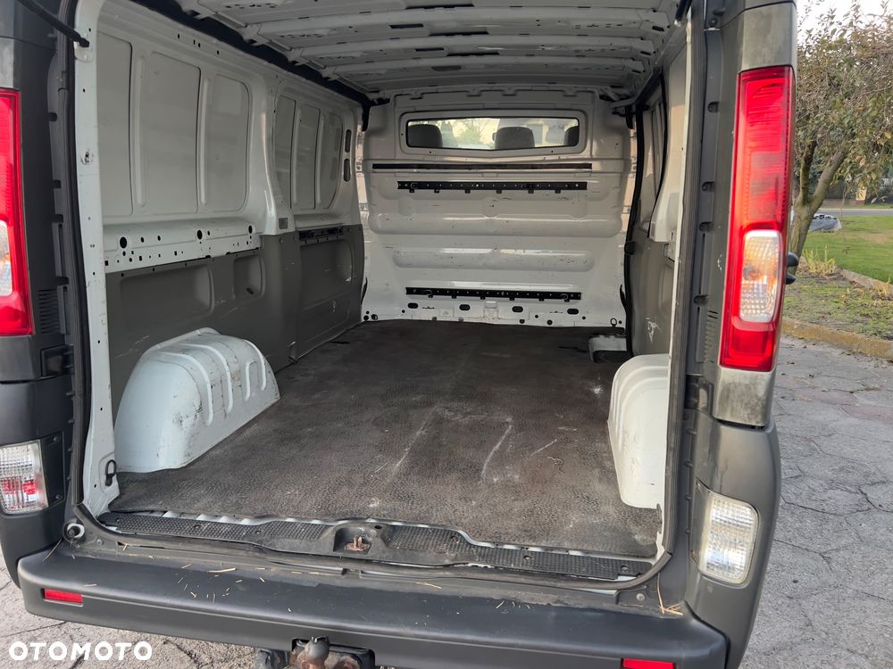 Opel Vivaro - 15
