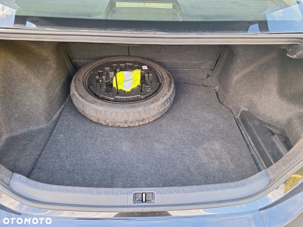 Toyota Corolla 1.6 Active - 22