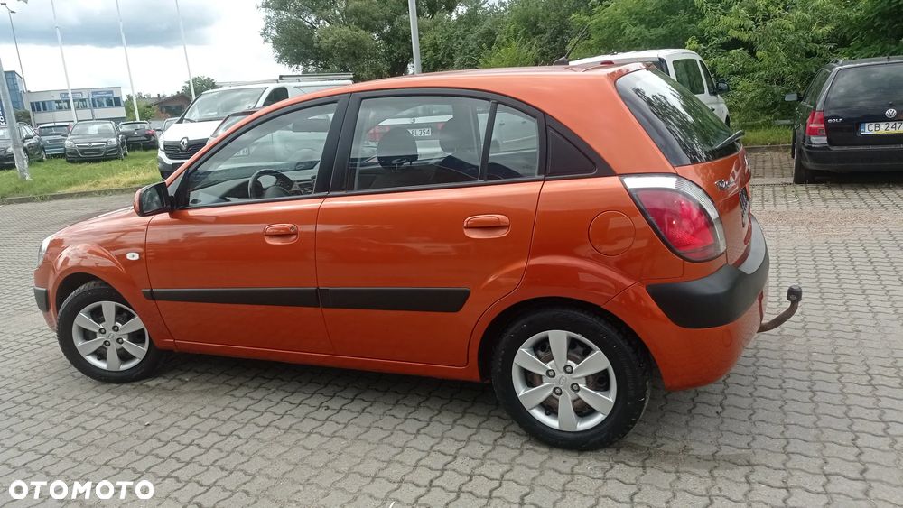 Kia Rio 1.4 (klm swo) / Comfort + - 12