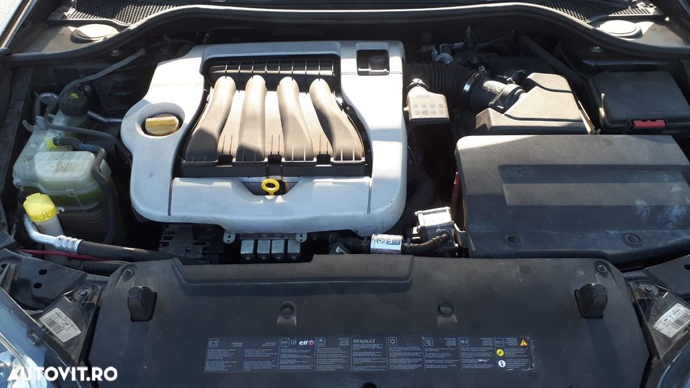 Renault Laguna Grandtour 2.0 16V 140 Dynamique - 9