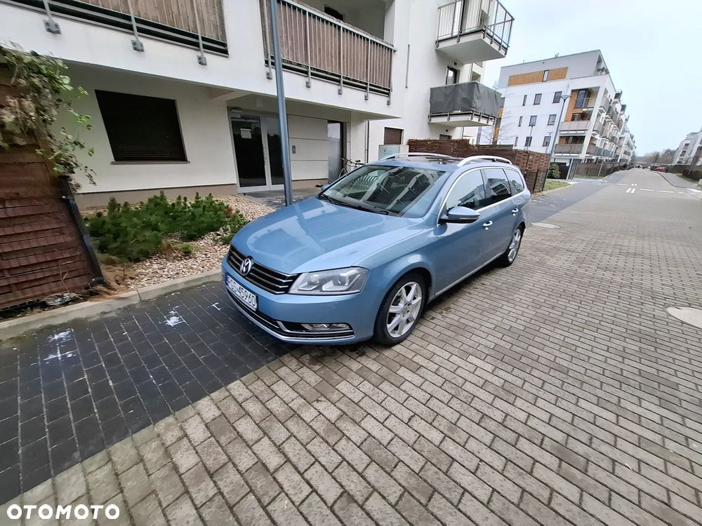 Volkswagen Passat 2.0 TDI DPF DSG Highline - 4
