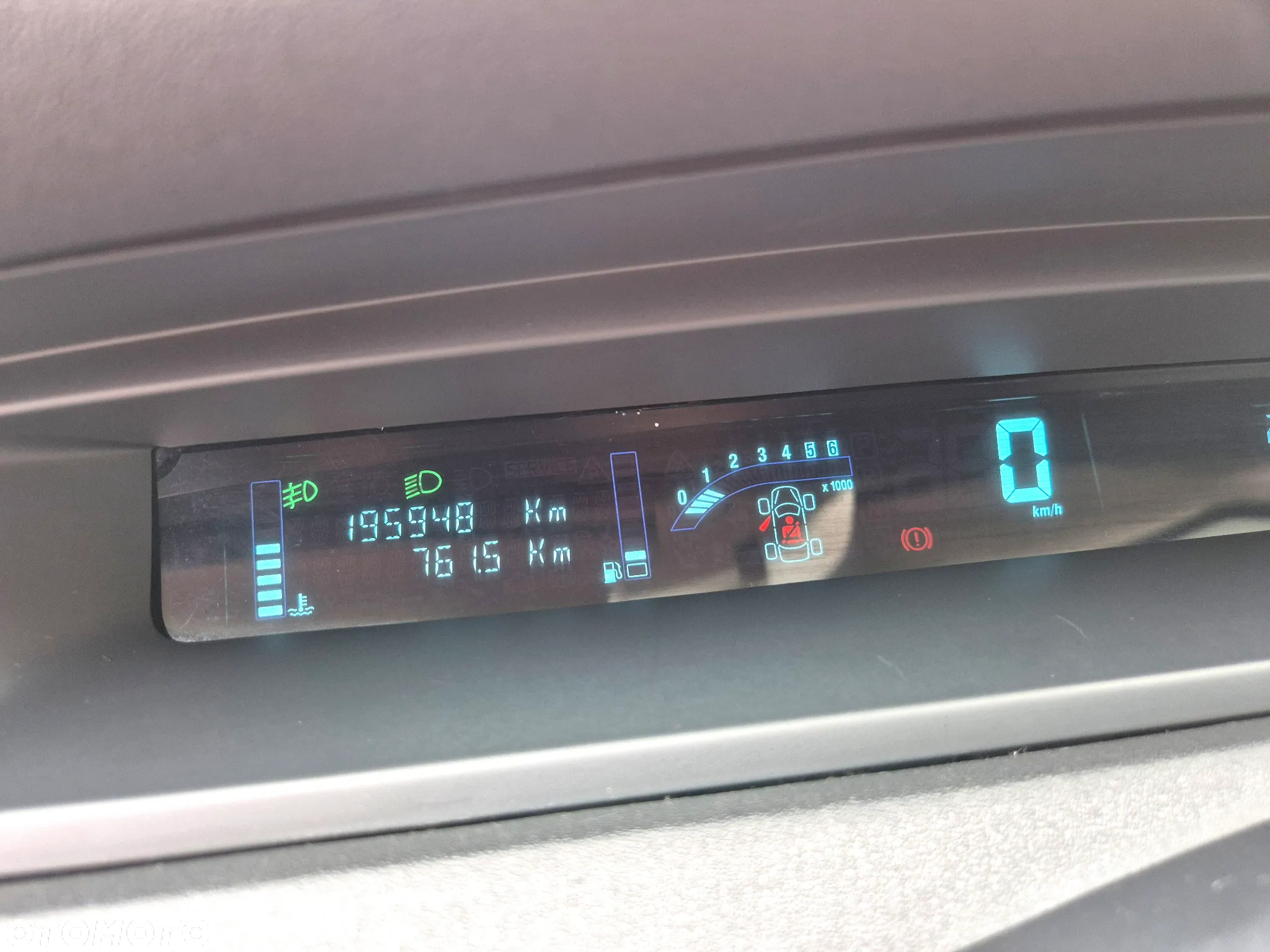 Renault Scenic 1.9 dCi FAP Conquest - 17