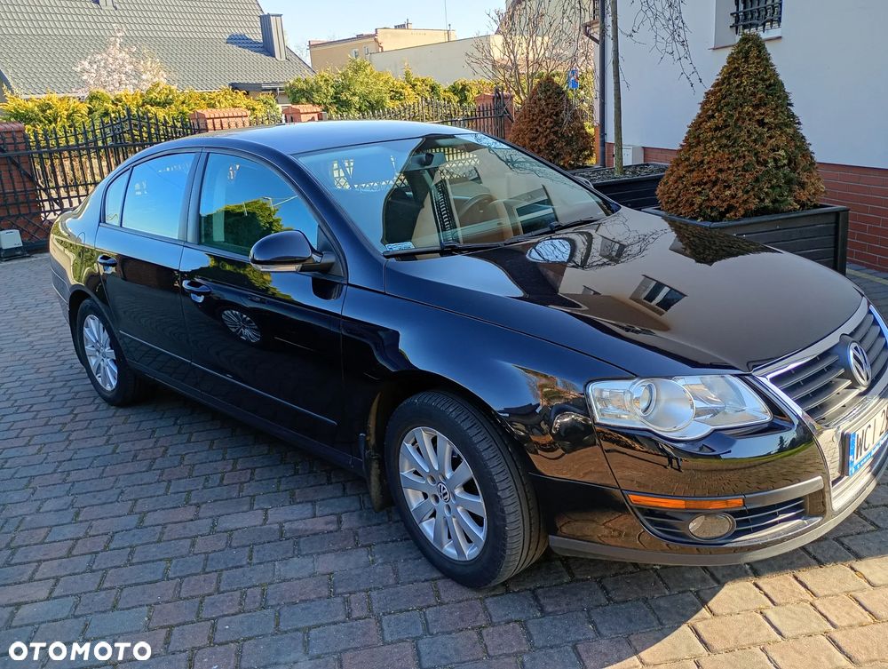 Volkswagen Passat 2.0 TDI DPF Trendline - 1