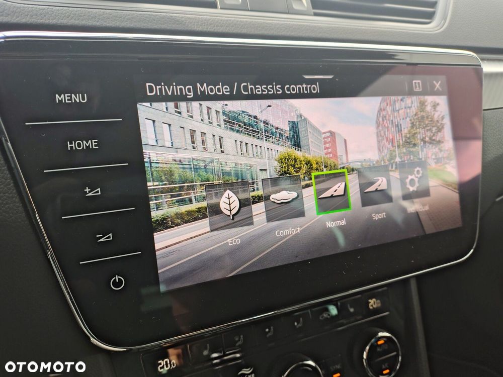 Skoda Superb 2.0 TDI SCR Sportline DSG - 24