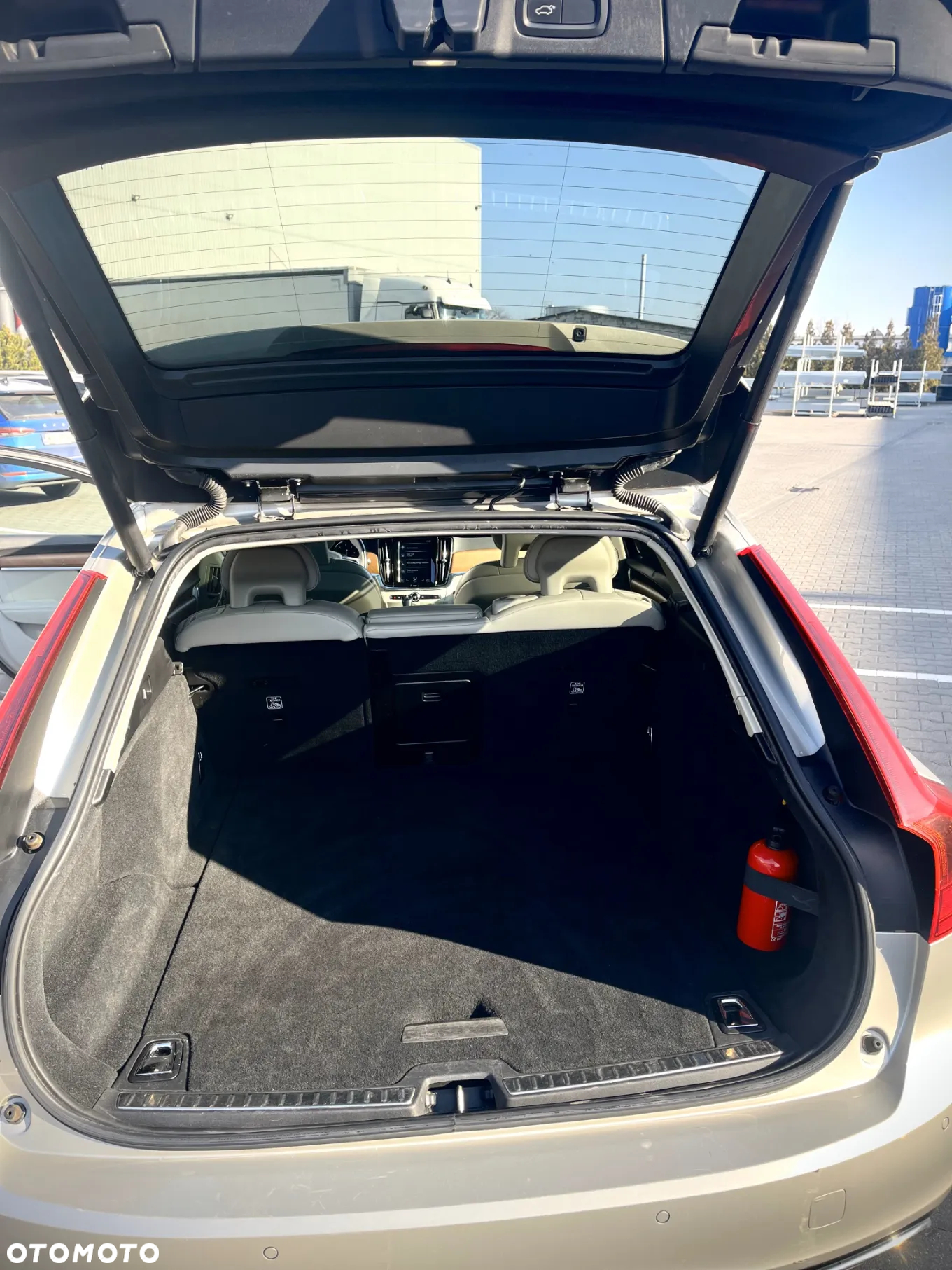 Volvo V90 D4 Inscription - 26