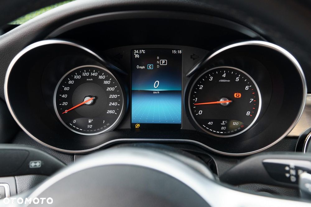 Mercedes-Benz Klasa C 300 9G-TRONIC - 28