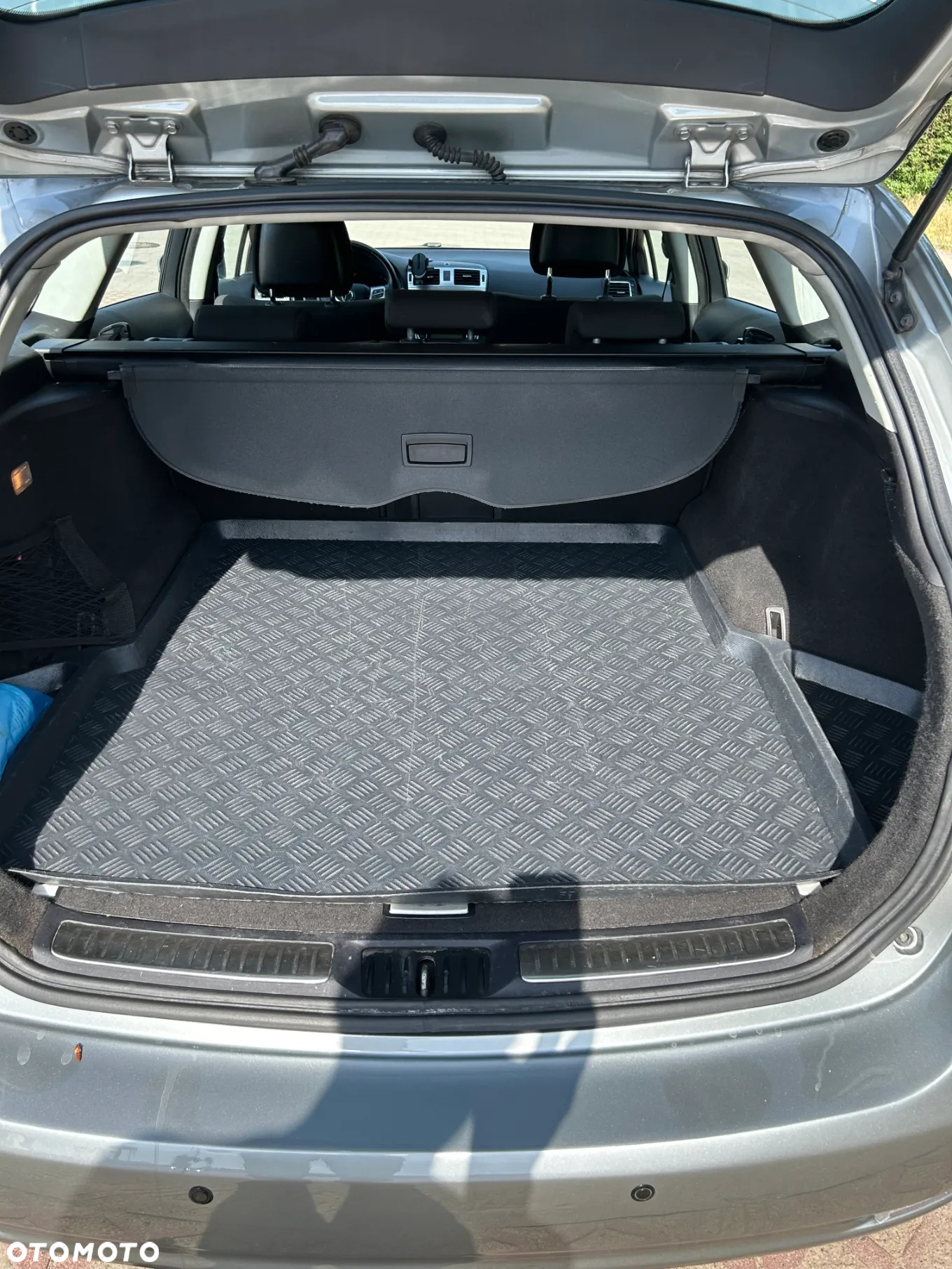 Toyota Avensis - 4