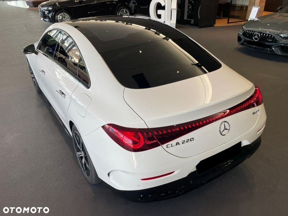 Mercedes-Benz CLA 220 mHEV 4-Matic 8G-DCT - 6