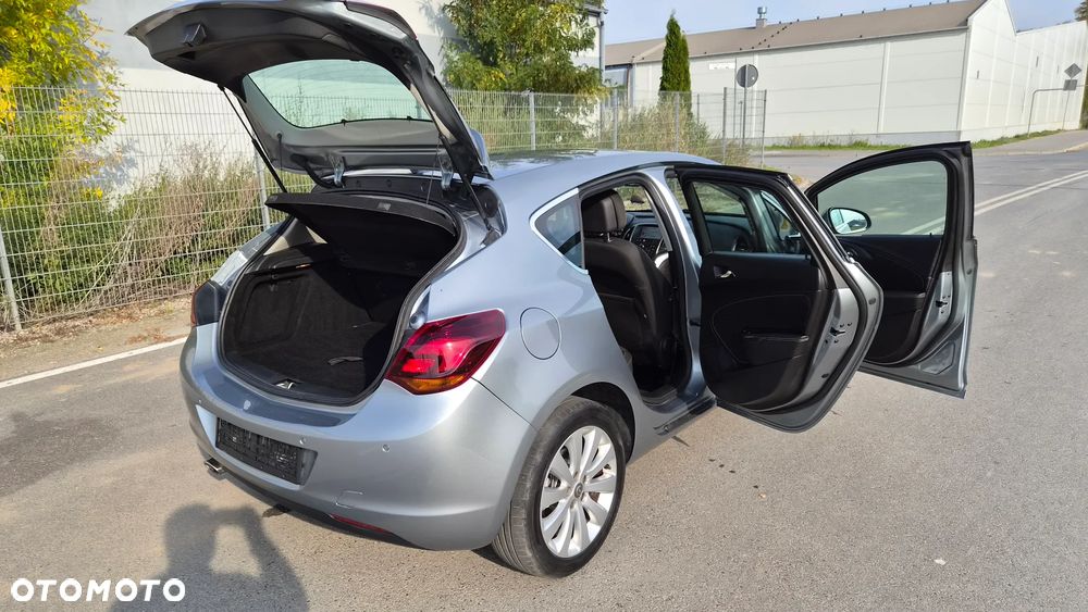 Opel Astra - 18