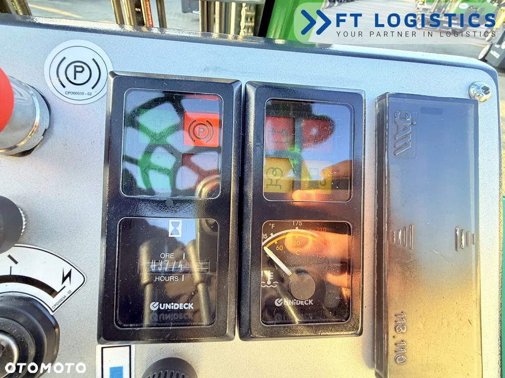 Combilift WÓZEK CZTEROKIERUNKOWY - WIELOKIERUNKOWY | COMBILIFT C2500CB | DIESEL | TRIPLEX 5500MM | POZYCJONER WIDEŁ | PRZESUW BOCZNY | WOLNY SKOK | STAN IDEALNY | Szeroka oferta wózków czterokierunkowych i bocznych, dopasowanych do różnorodnych potrzeb i zastosowań - 15