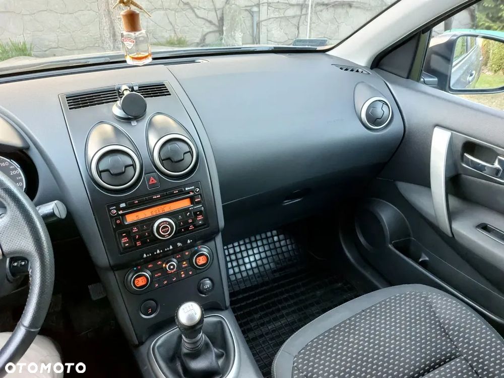 Nissan Qashqai 1.5 dCi DPF tekna - 9