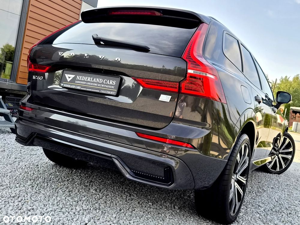 Volvo XC 60 T6 Plug-In Hybrid AWD Plus Black Edition - 6