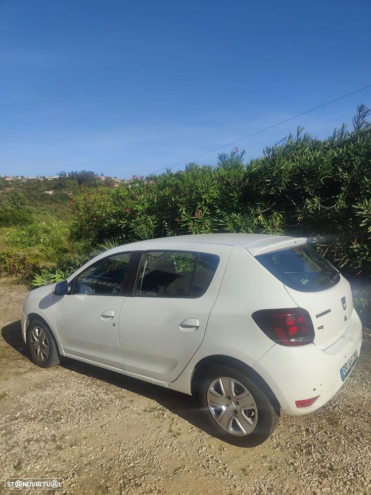 Dacia Sandero - 7
