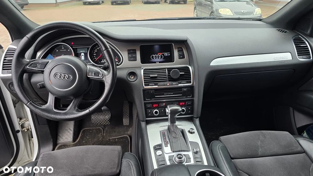 Audi Q7 3.0 TDI DPF clean diesel Quattro Tiptronic - 12