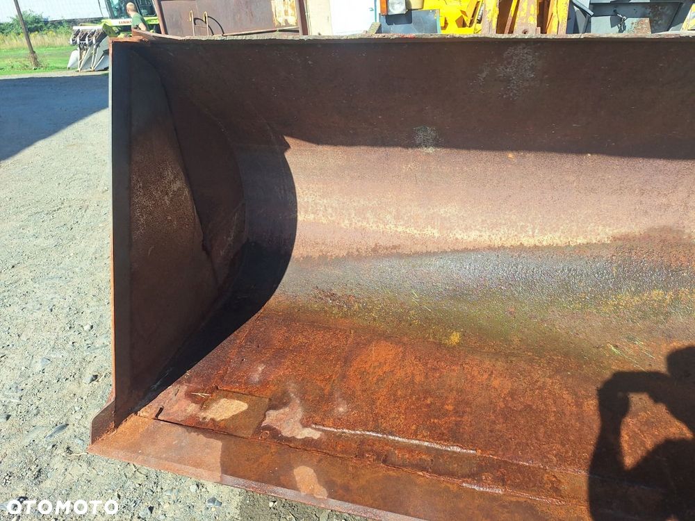 JCB 525-67 4X4 - 24