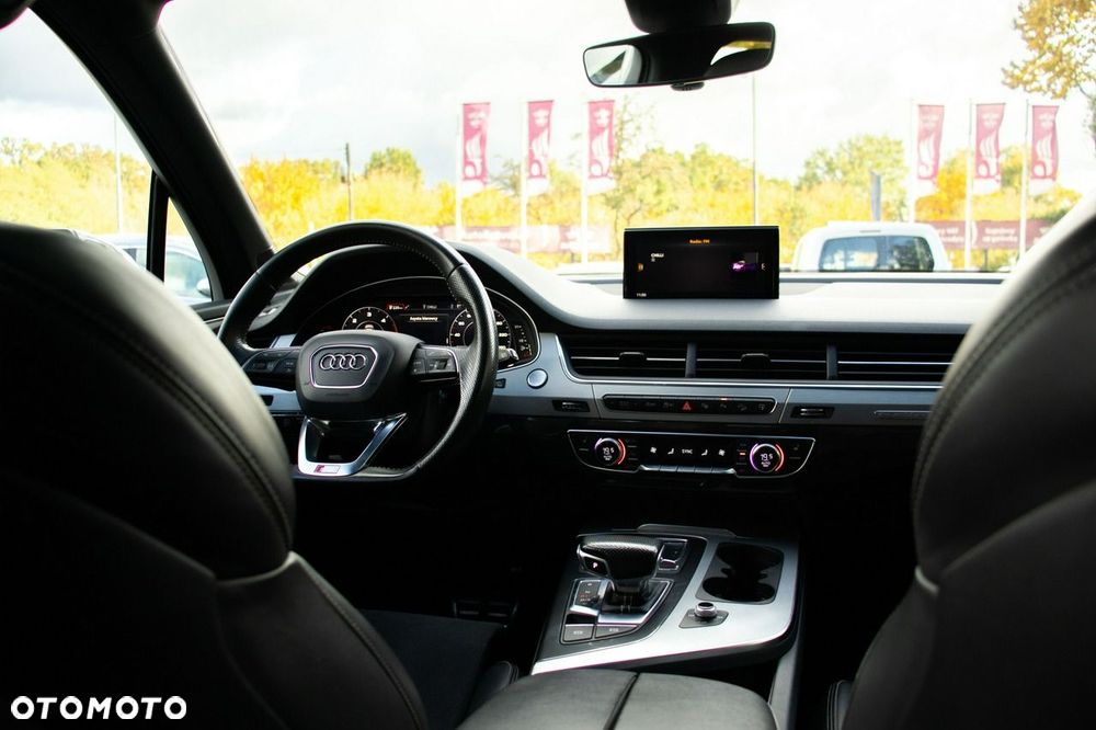 Audi Q7 - 10