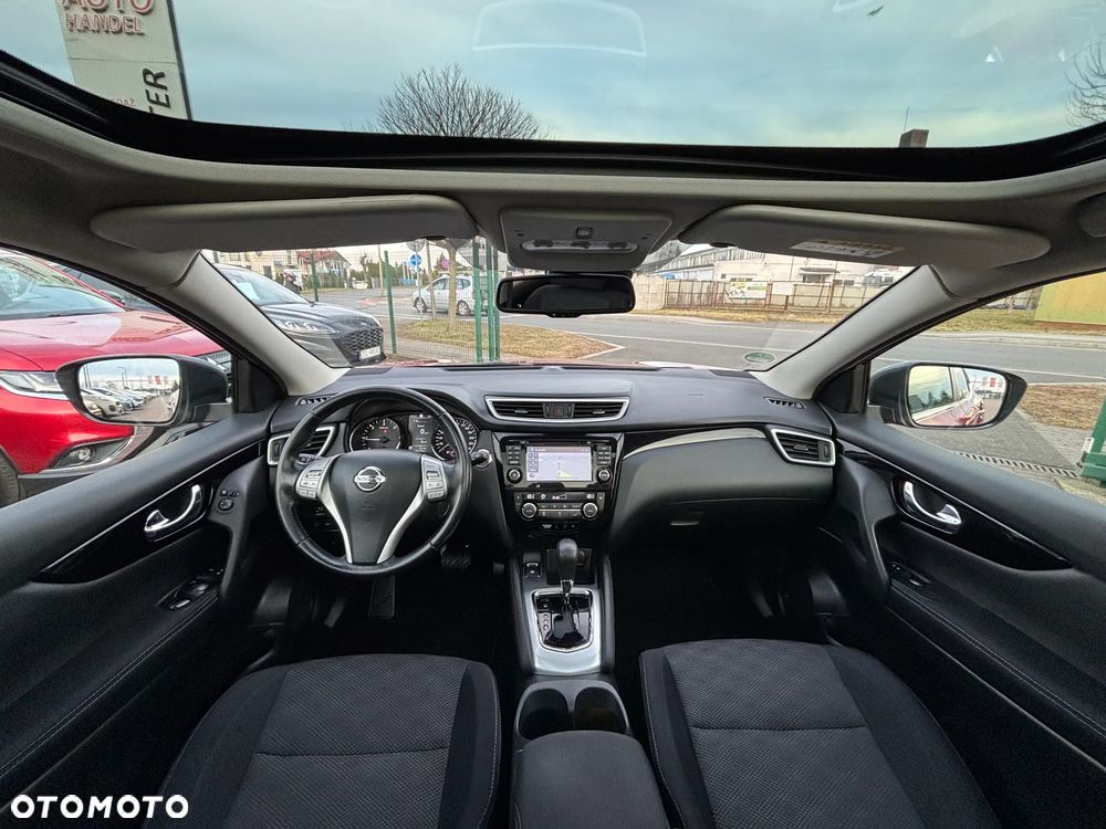 Nissan Qashqai 1.6 DCi Xtronic TEKNA - 19