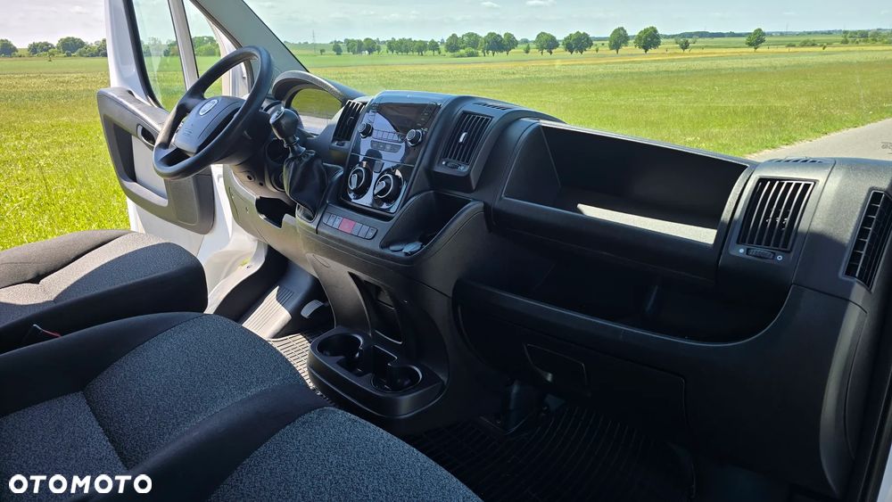 Fiat Ducato L2H2 teilverglast S&S - 15