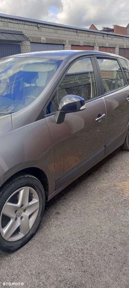 Renault Scenic - 3