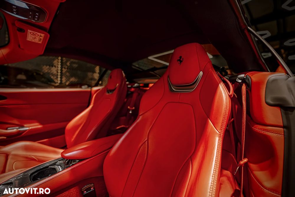 Ferrari Portofino - 19
