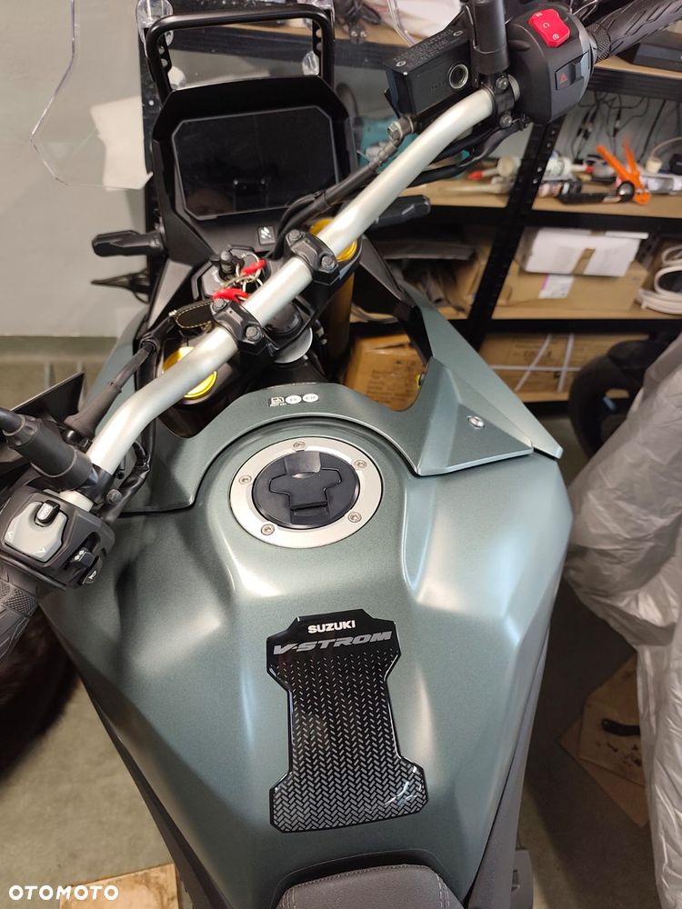 Suzuki V-STROM - 26