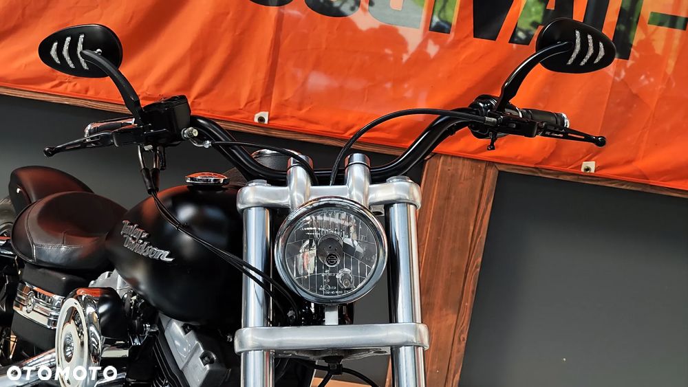 Harley-Davidson Dyna Street Bob - 18