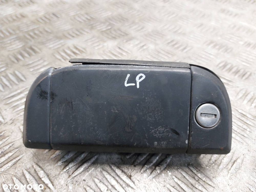 KLAMKA ZEWNĘTRZNA DRZWI LEWY PRZÓD TRANSPORTER T4 VW T4 701837209 - 1