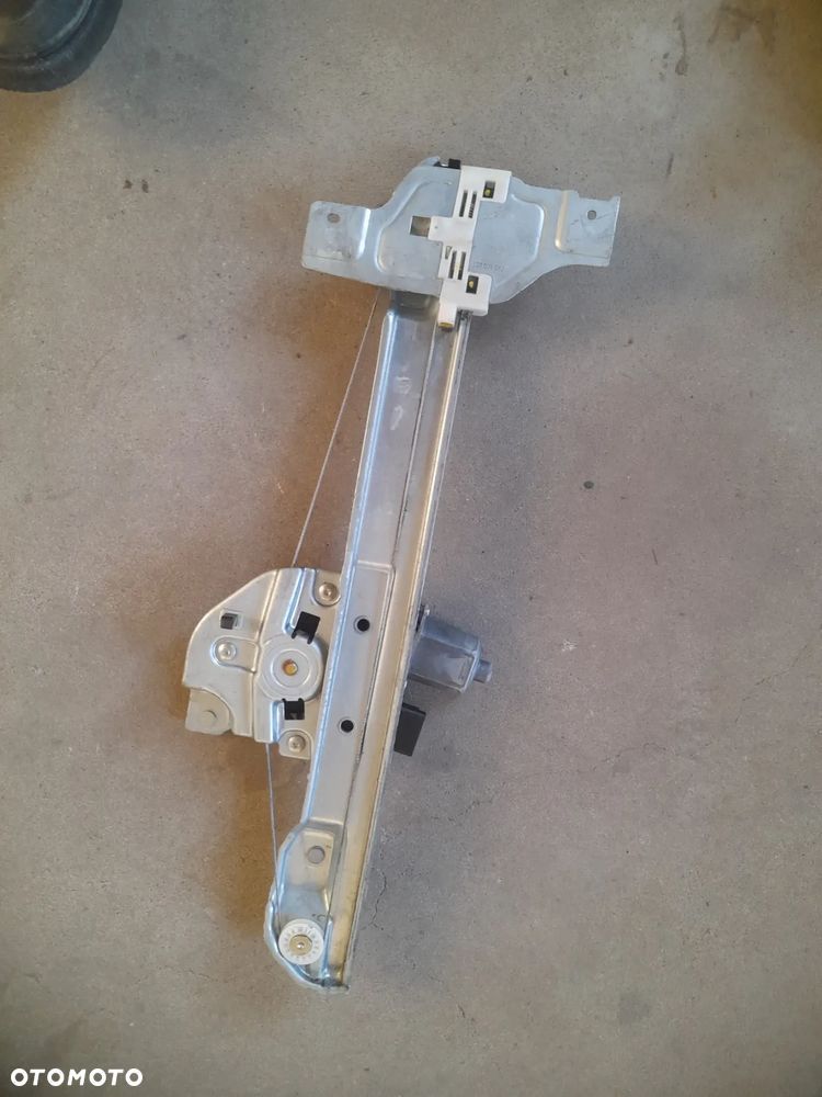 podnośnik mechanizm szyby drzwi tył tylnych lewy Peugeot 2008 I - 5