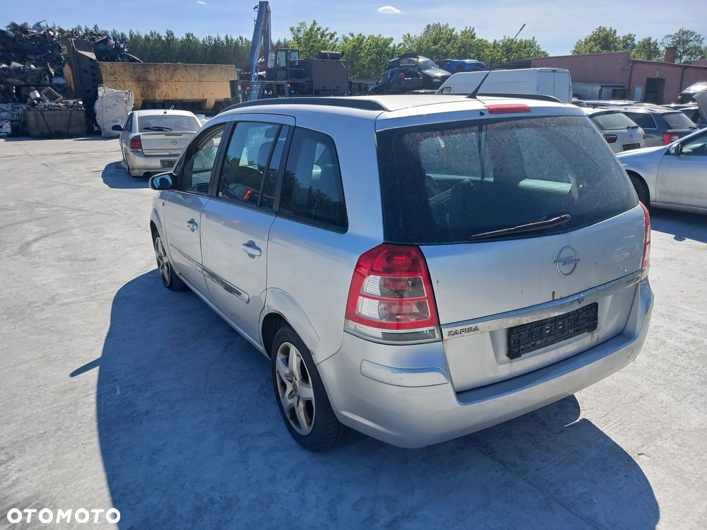 OPEL ZAFIRA B FL 1.9 CDTI 150KM LAK. Z157 CAŁA NA CZĘŚCI CZEŚCI - 3