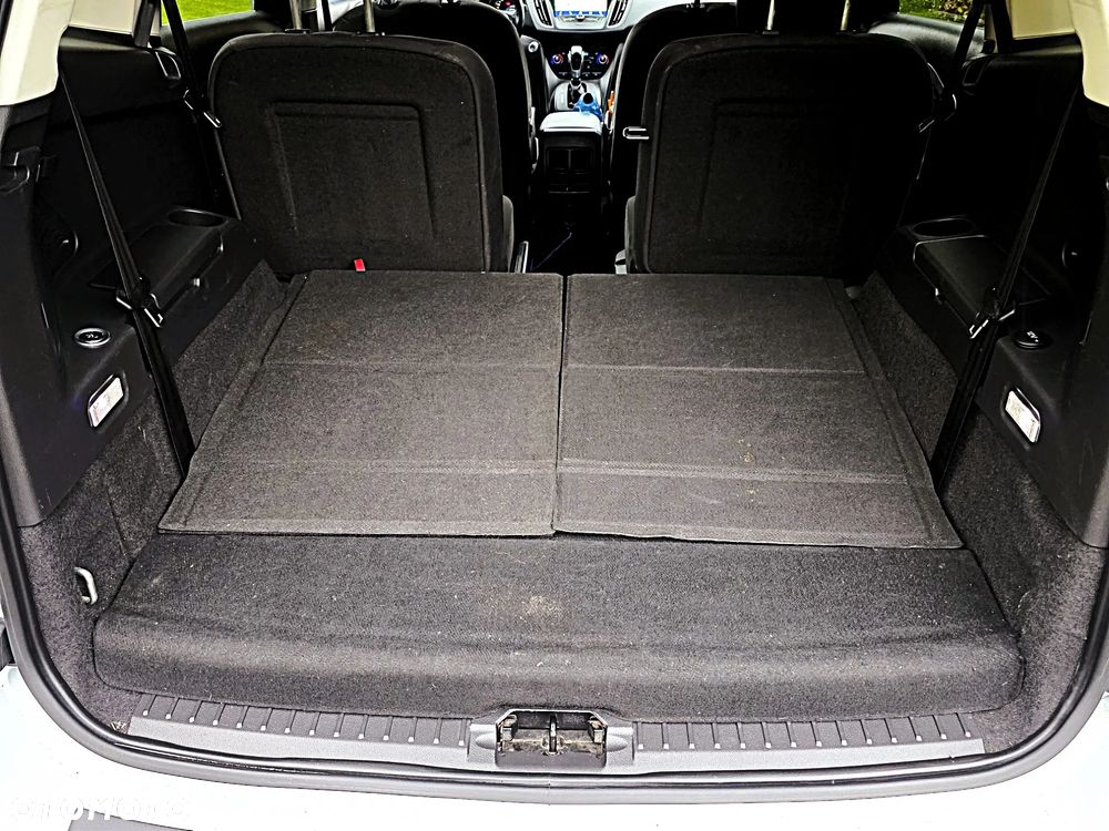 Ford Grand C-MAX - 9