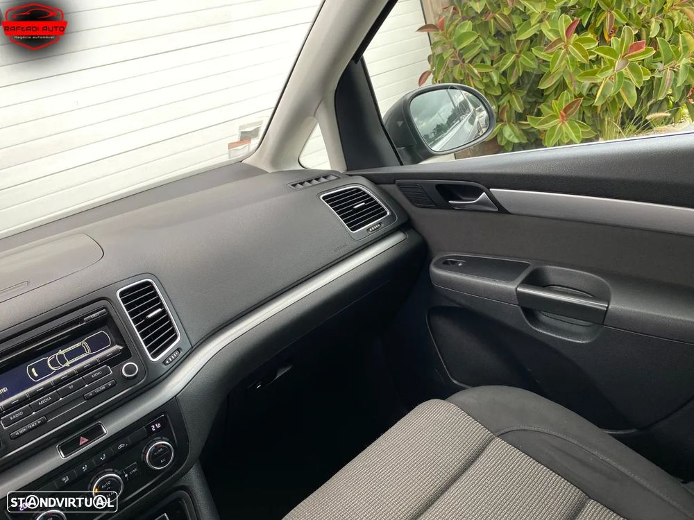 VW Sharan 2.0 TDi Confortline - 18