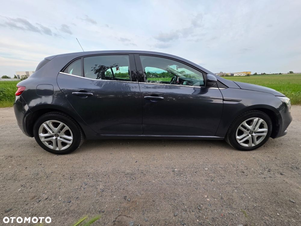 Renault Megane 1.5 Blue dCi Intens - 15