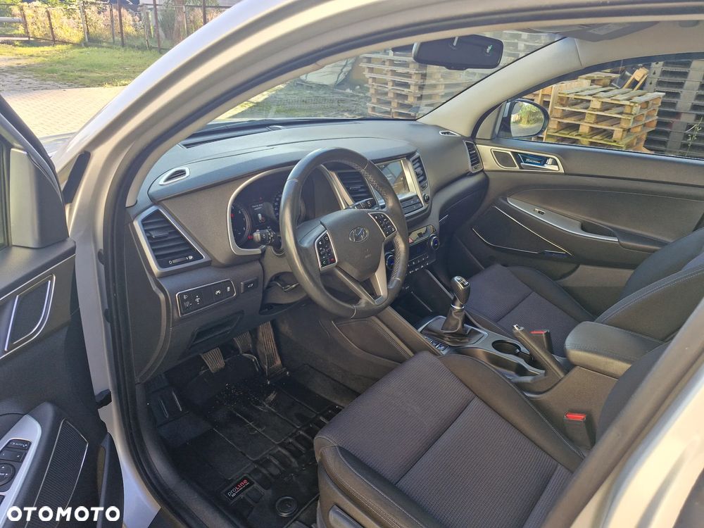 Hyundai Tucson 1.6 GDI BlueDrive Style 2WD - 6