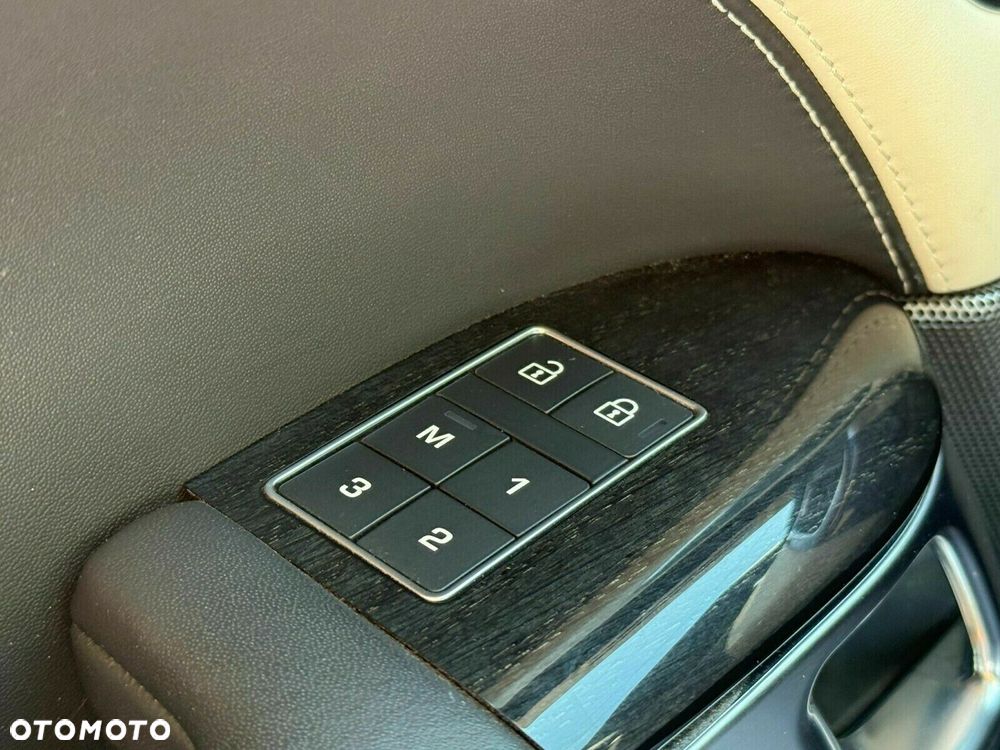 Land Rover Range Rover Sport - 24