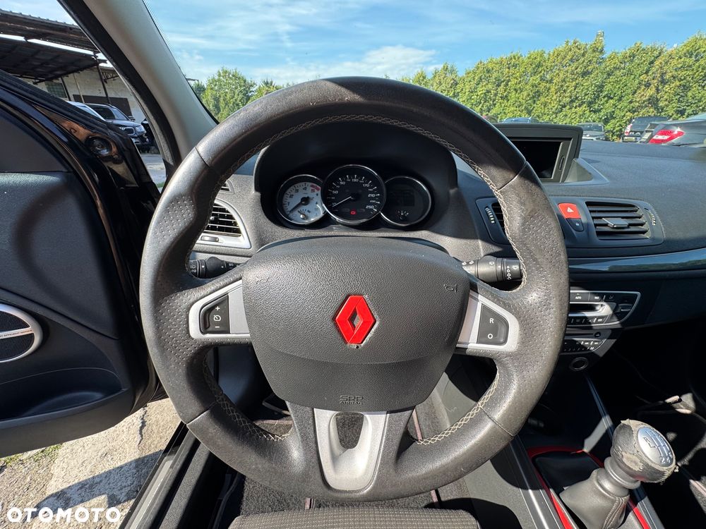 Renault Megane dCi 160 FAP GT - 21