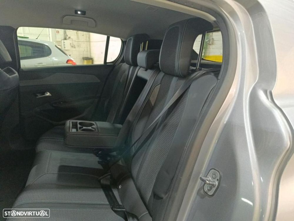 Peugeot 308 - 4