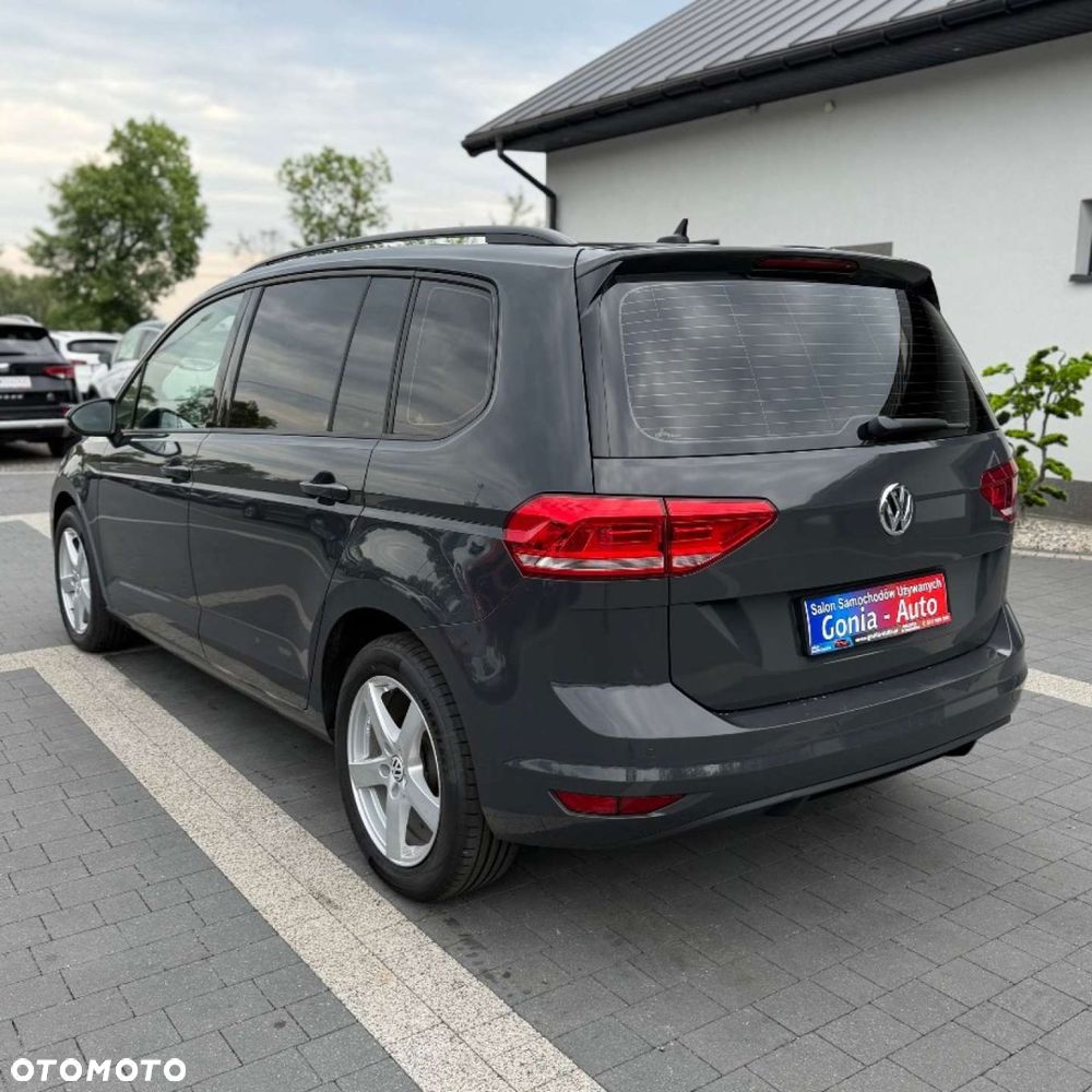 Volkswagen Touran - 7