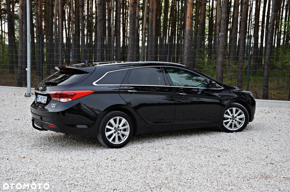 Hyundai i40 Kombi 1.7 CRDi Premium - 24