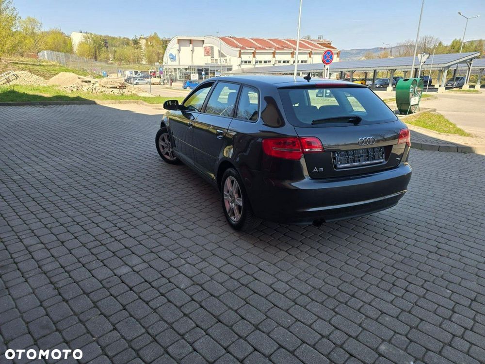 Audi A3 Sportback - 8