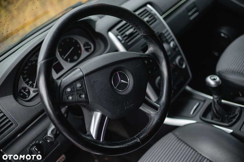 Mercedes-Benz Klasa B 200 Turbo - 14