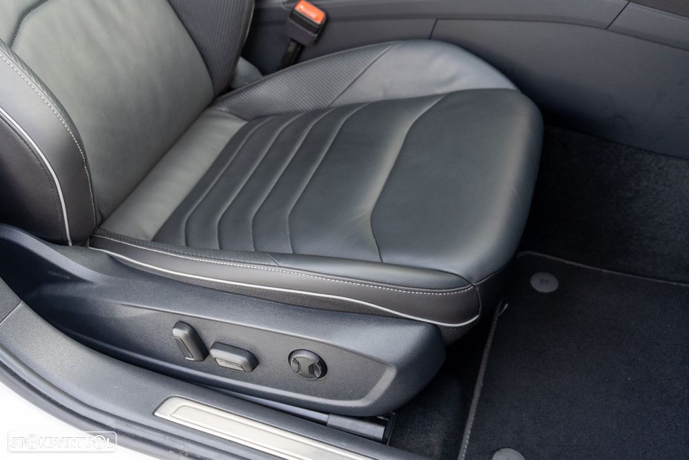 VW Arteon Shooting Brake 1.4 eHybrid OPF DSG R-Line - 28