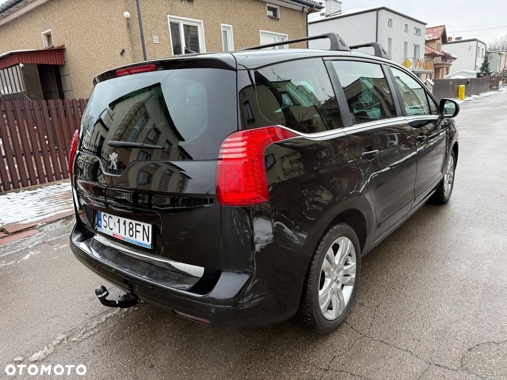 Peugeot 5008 2.0 HDi Family 7os - 8